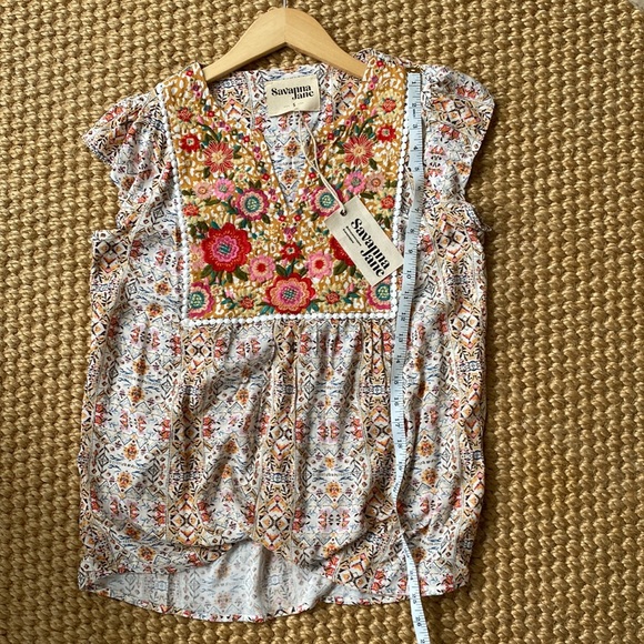 NWT Savanna Jane Flutter Sleeve Embroidered Blouse - Small - Picture 7 of 8